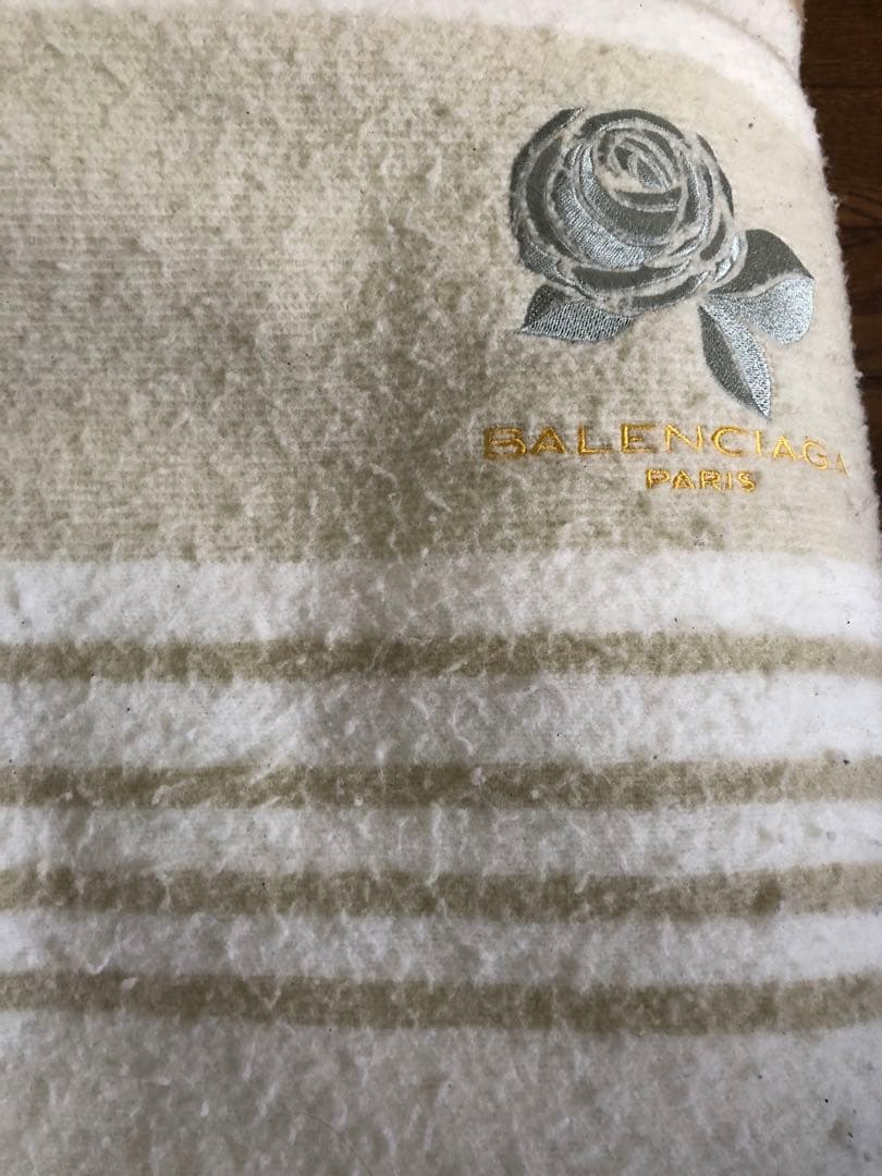 バーバリー　バレンシアガ　大きめ毛布　4枚　まとめ売り