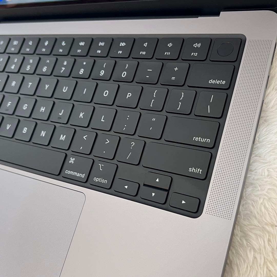 MacBook Pro M1 Pro 16GB/512GB USキー美品