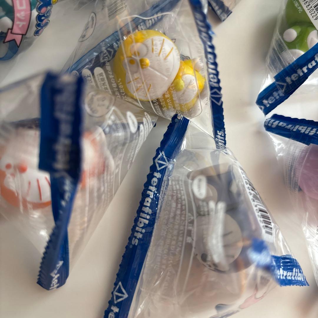 ドラえもん　テトラフィビッツ　マスコット　フィギュア　12 個