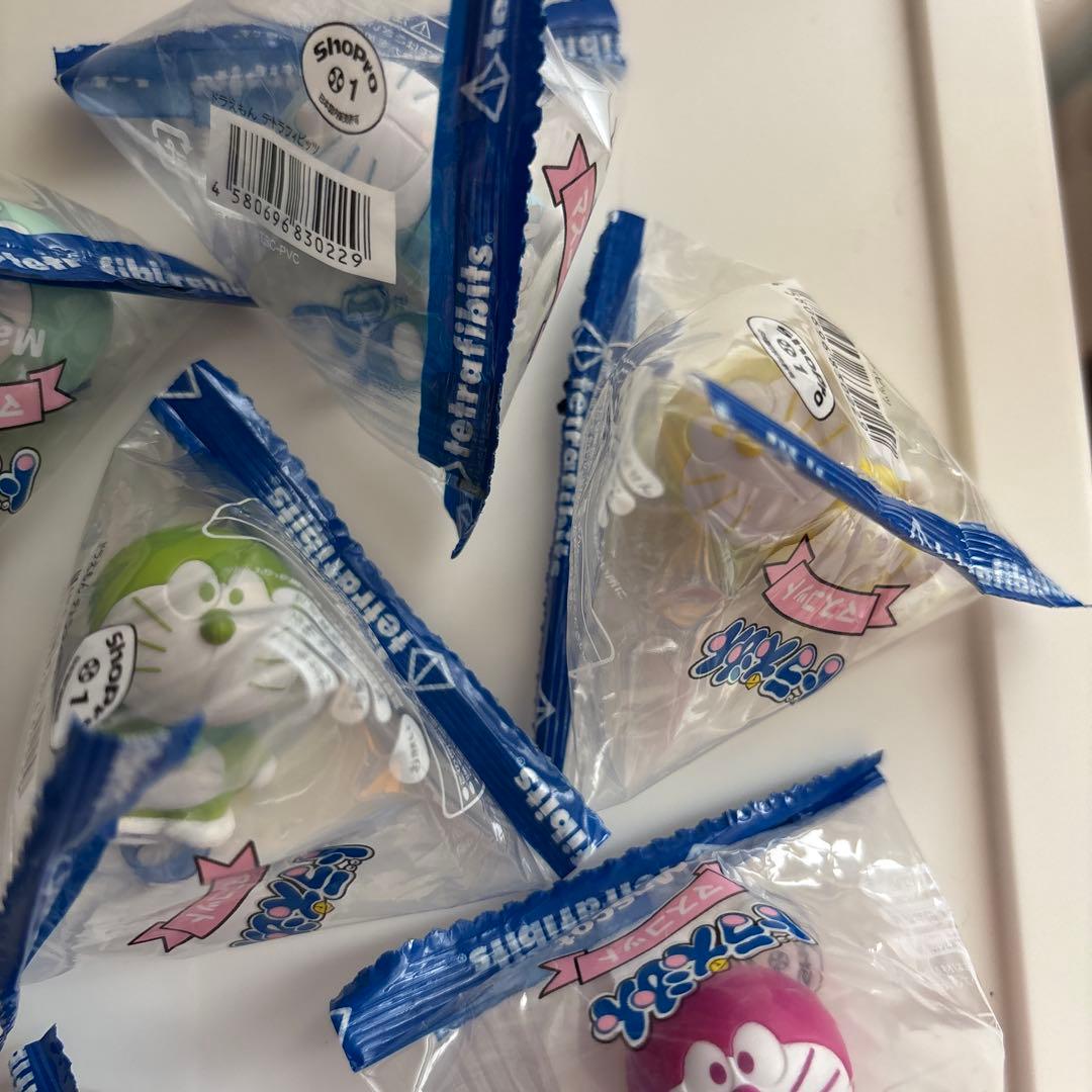 ドラえもん　テトラフィビッツ　マスコット　フィギュア　12 個