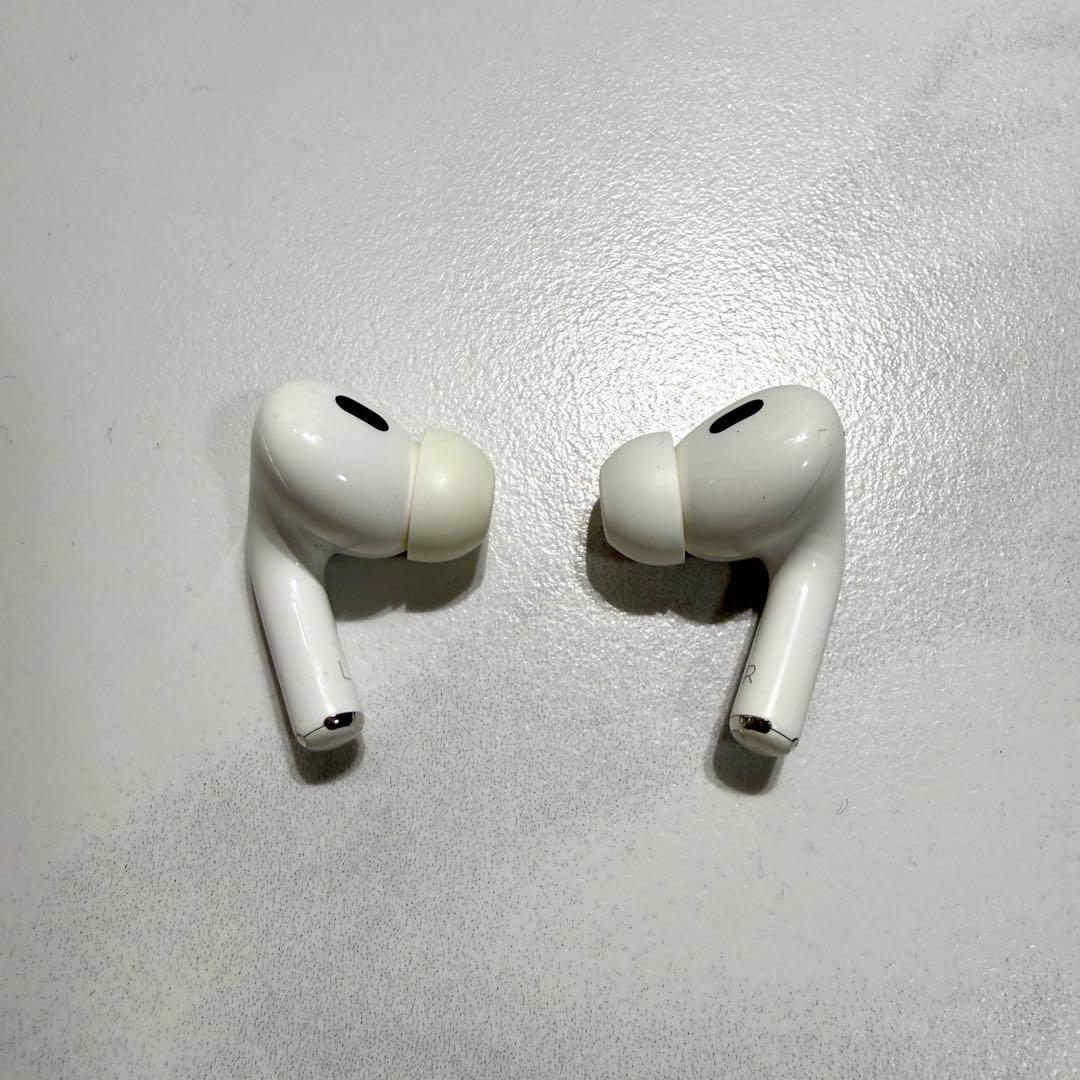 AirPods Pro 2 本体 充電ケース付き