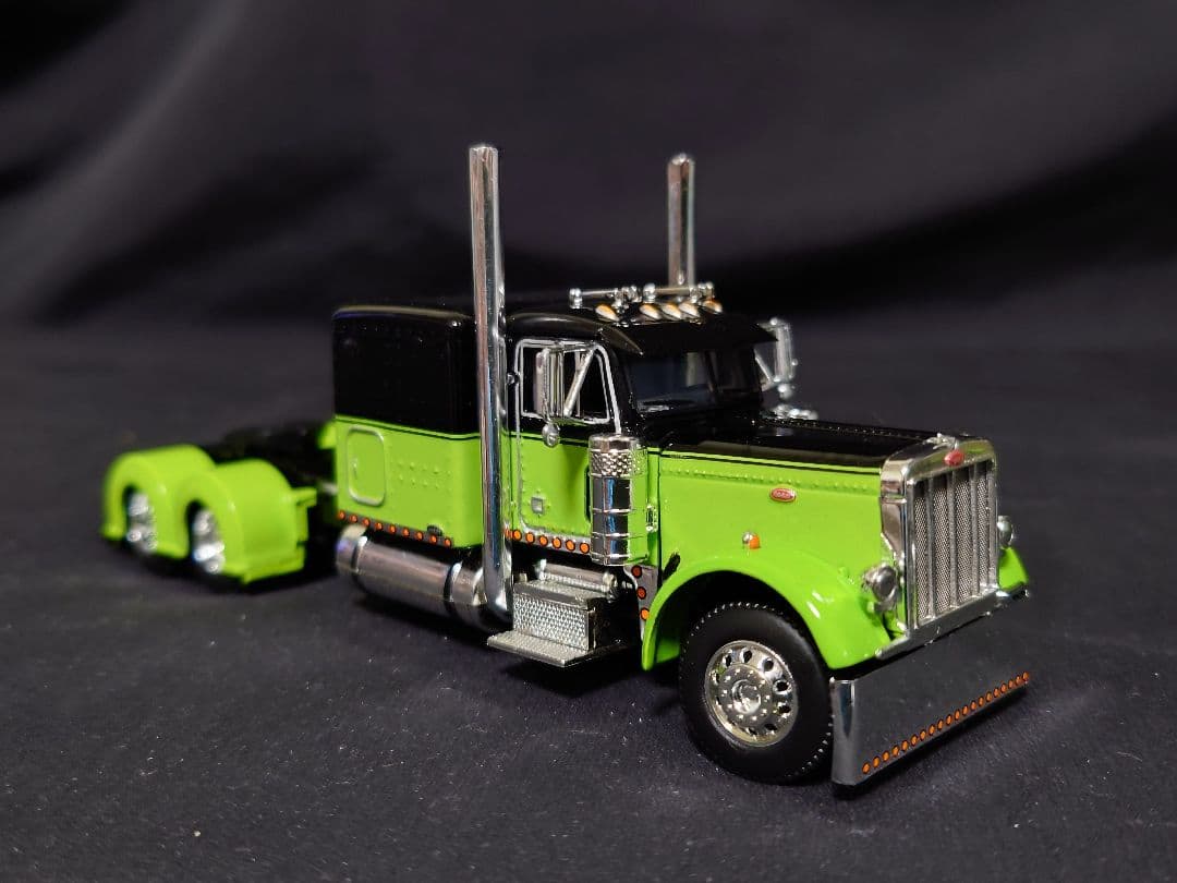 DCP1/64Peterbilt379ダイキャストプロモーショントラックミニカー