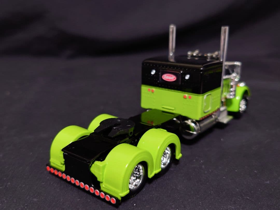 DCP1/64Peterbilt379ダイキャストプロモーショントラックミニカー