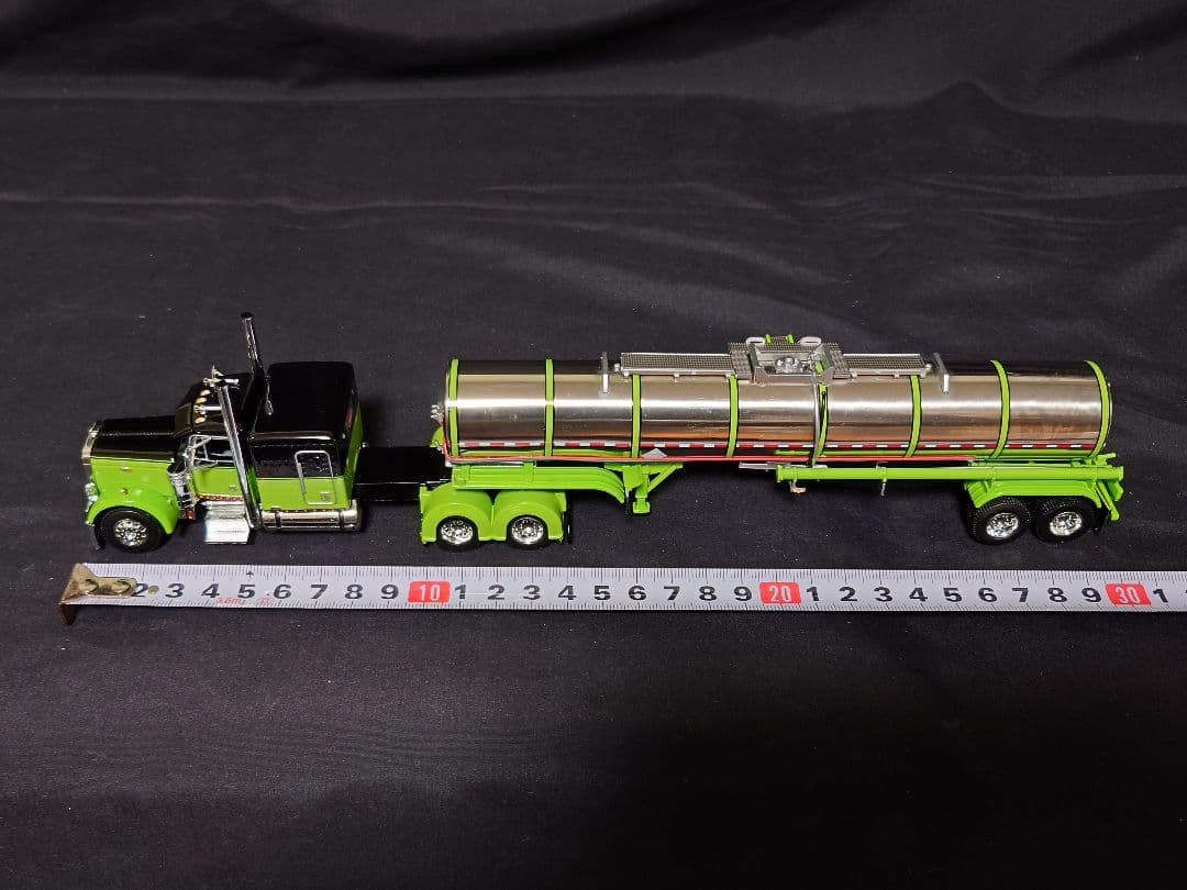 DCP1/64Peterbilt379ダイキャストプロモーショントラックミニカー