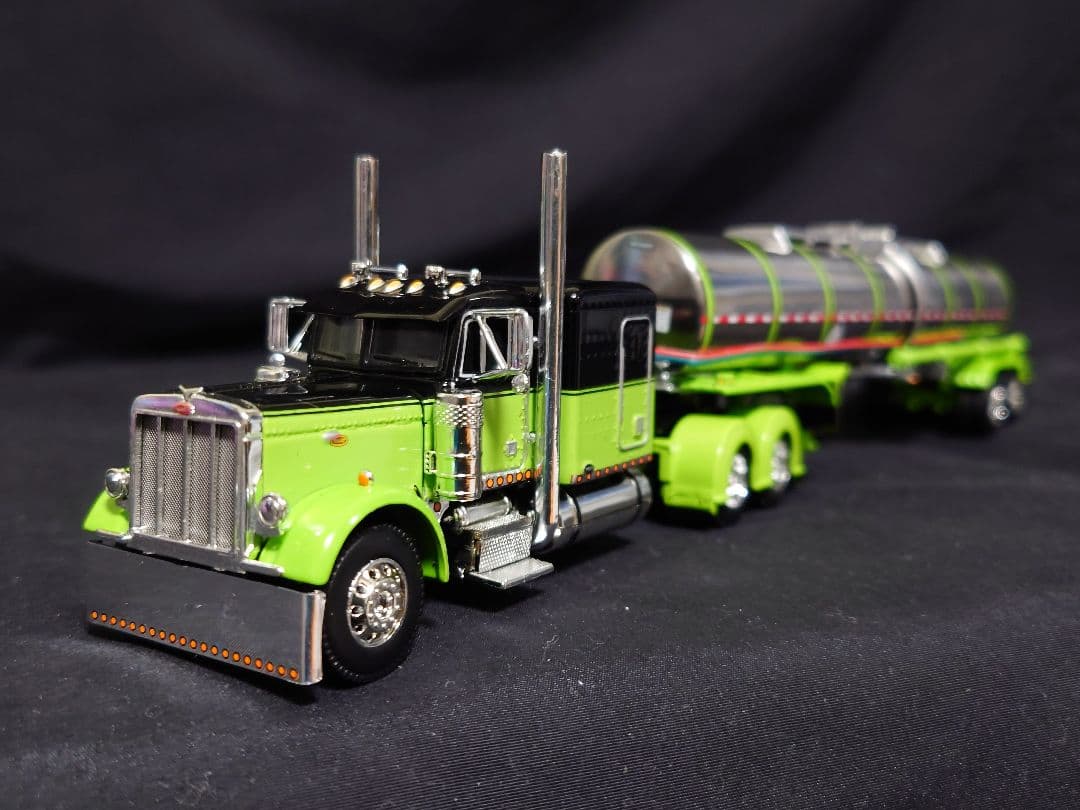 DCP1/64Peterbilt379ダイキャストプロモーショントラックミニカー