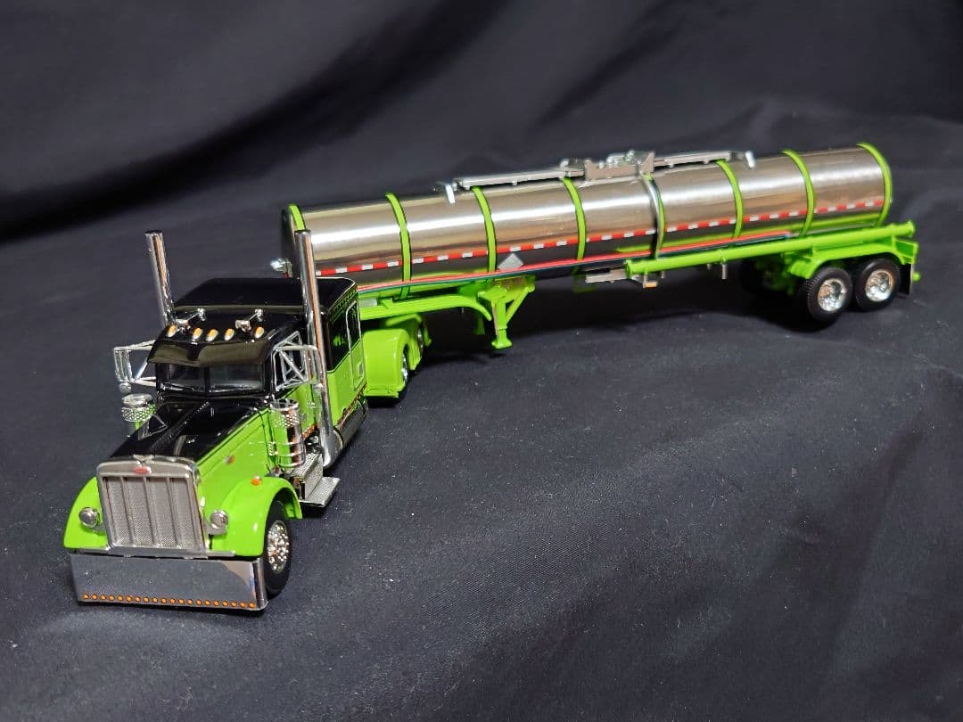 DCP1/64Peterbilt379ダイキャストプロモーショントラックミニカー