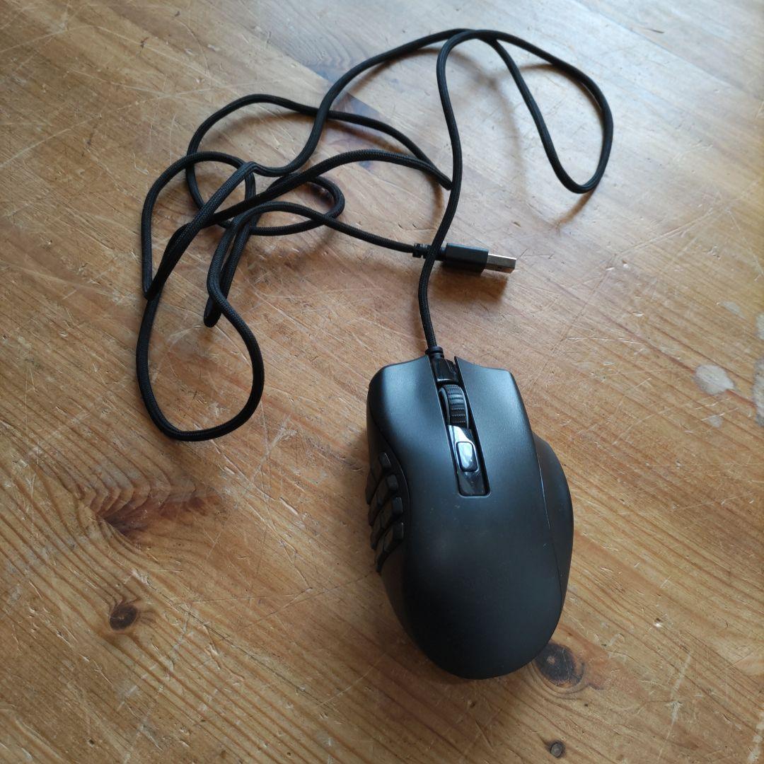 Razer Naga X ゲーミングマウス 本体　有線