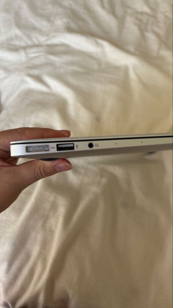 MacBook Air 13インチ 2017 i5 8GB 256GB