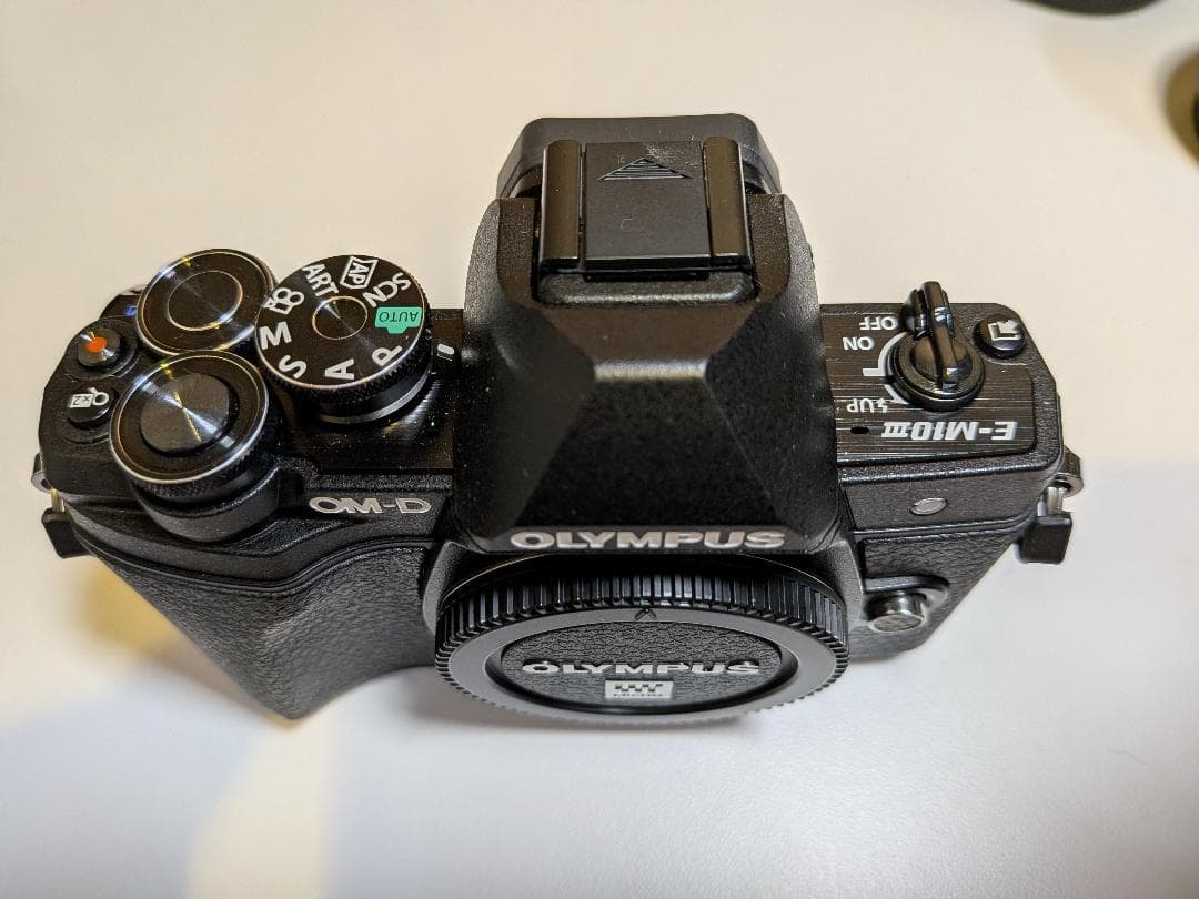 OLYMPUS OM-D E-M10 Mark3 EZダブルズームキット+おまけ