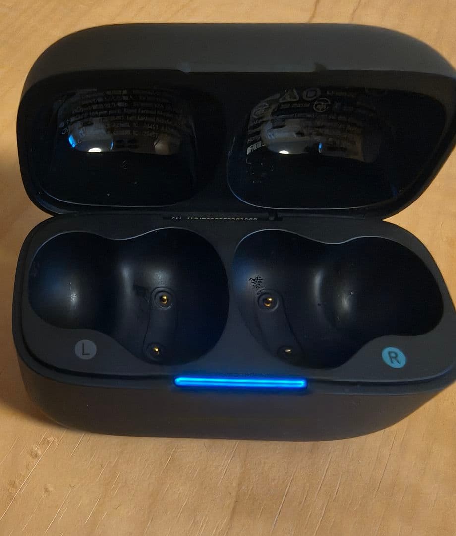 Anker Soundcore Life P2 イヤホン L、R　充電器ケース