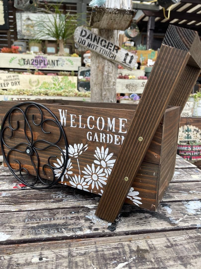 ゆず様　ガーデンプランター GP-1と３段雛壇プランター SP-1