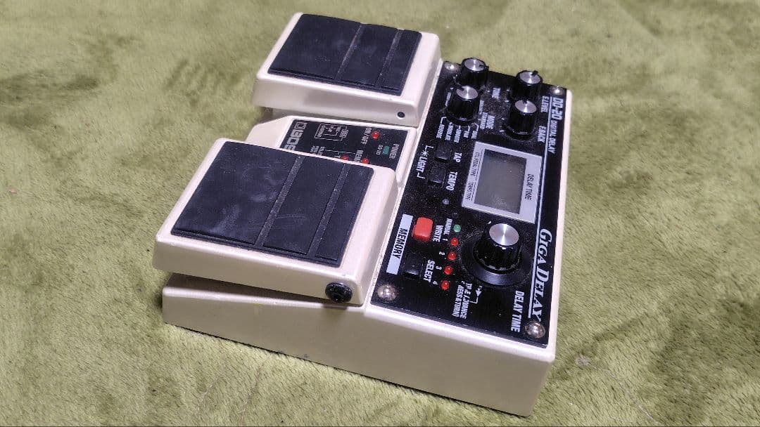 ギター BOSS DD-20 Digital Delay \"Giga Delay\"
