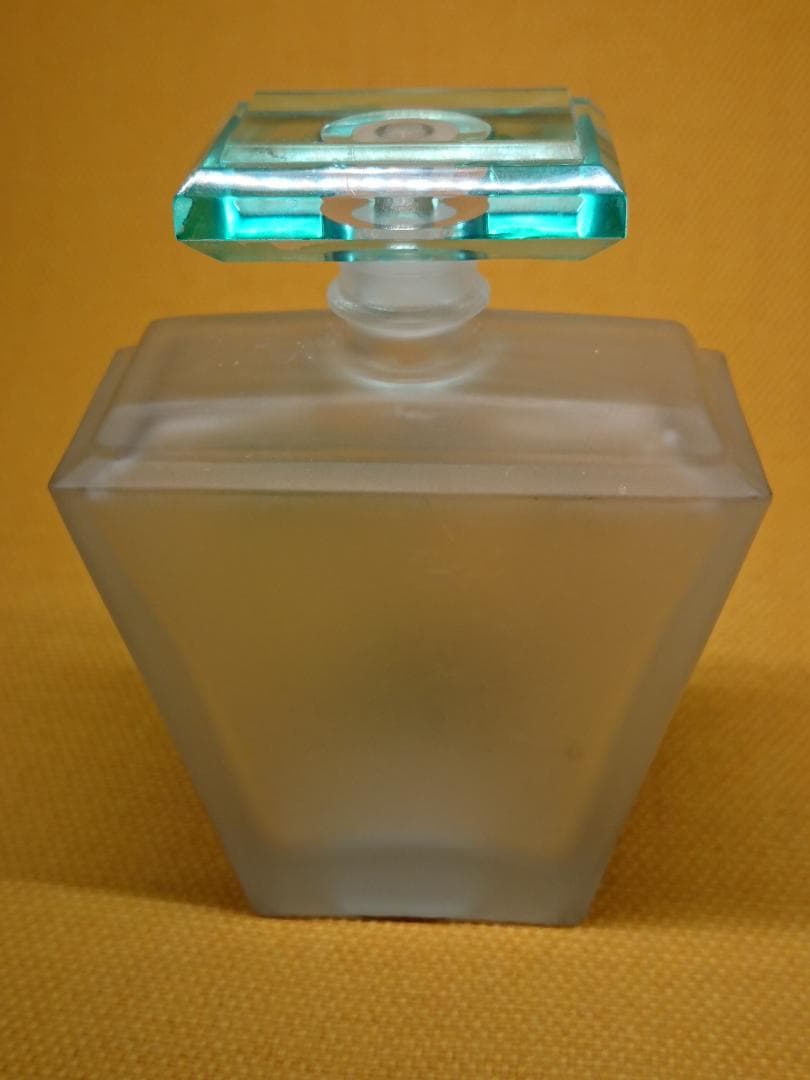 ガラス　香水瓶　イタリア　オブジェ　置物　インテリア　工芸品　美術品　A1017