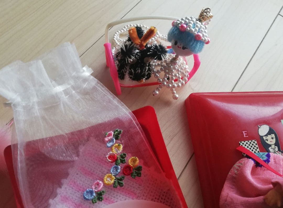 昭和レトロ雑貨　セルロイドの箱　セルロイド人形　女の子のおもちゃ