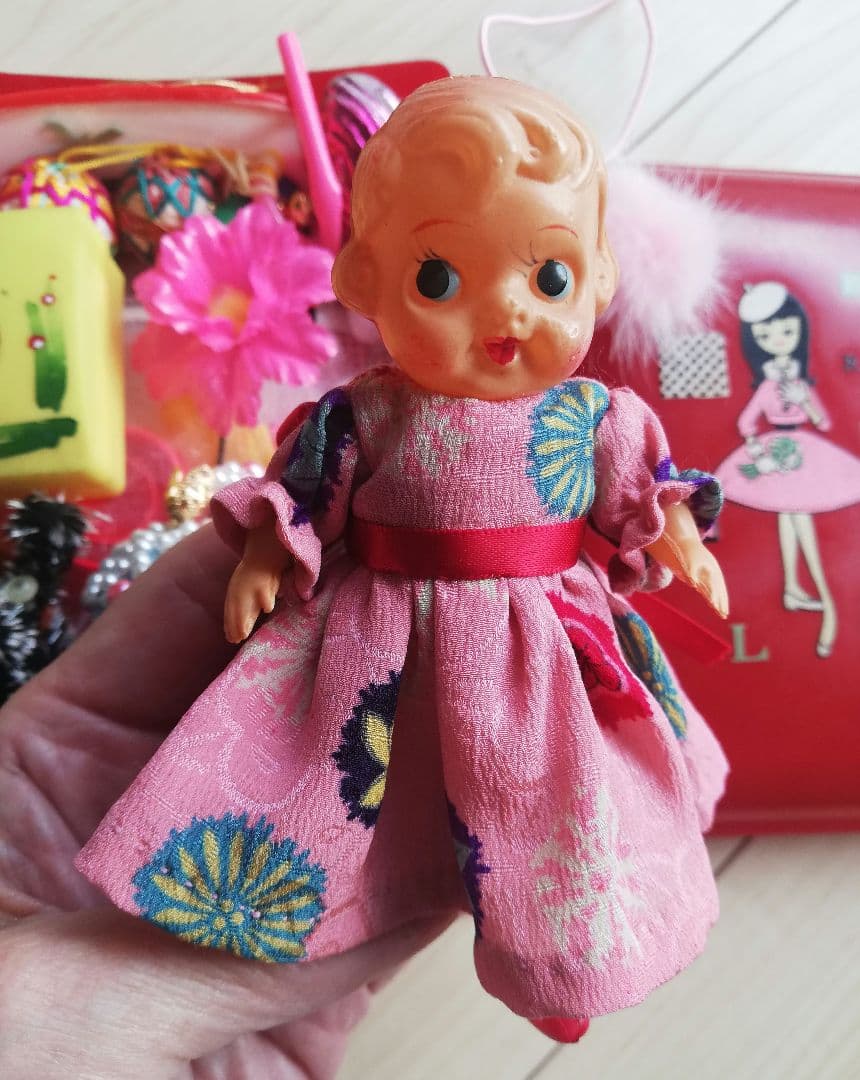 昭和レトロ雑貨　セルロイドの箱　セルロイド人形　女の子のおもちゃ