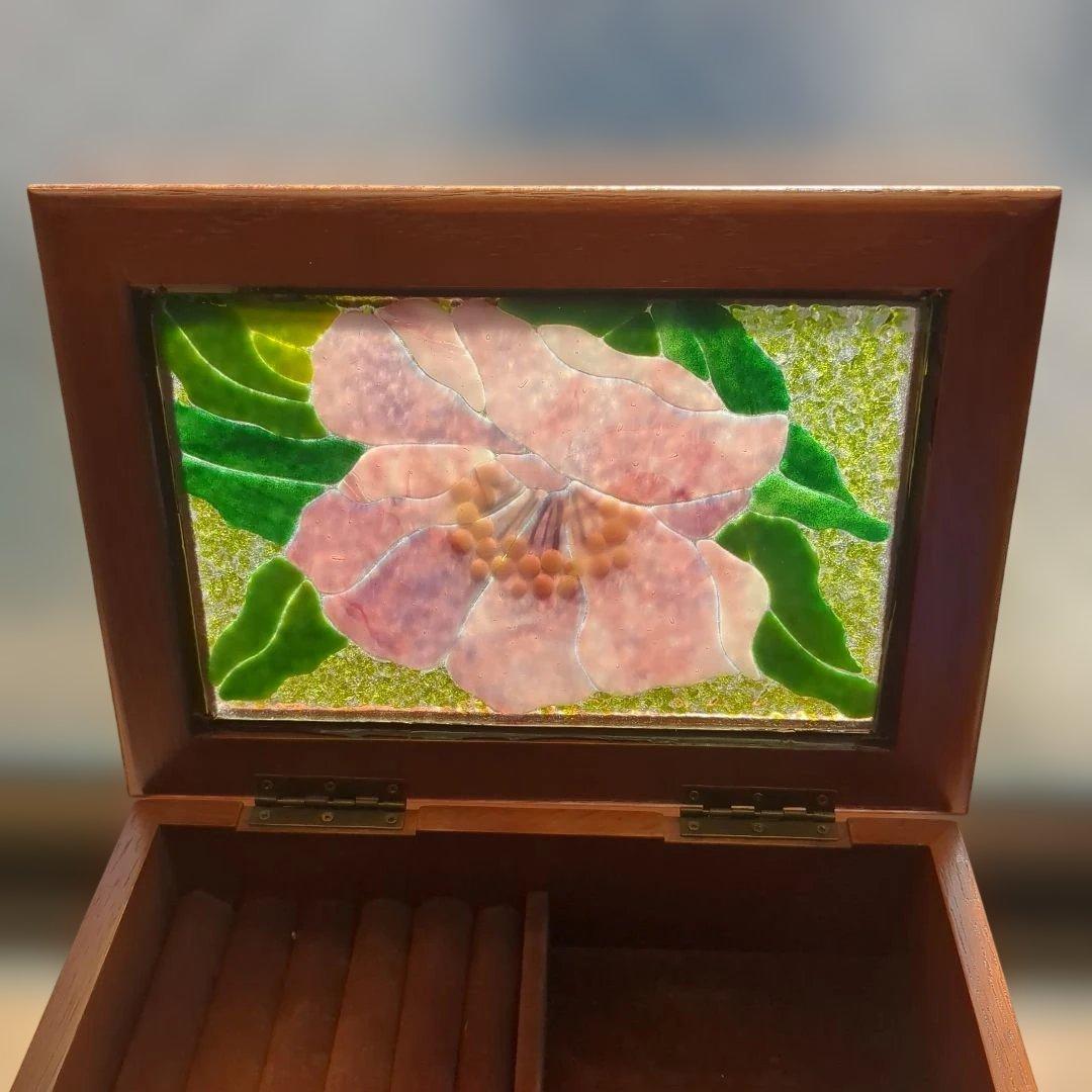 花柄木製アクセサリーケース　ハンドメイド宝石箱　横幅28.5cm