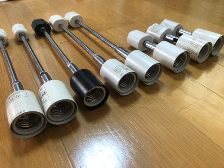 照明一式。25000程で購入。