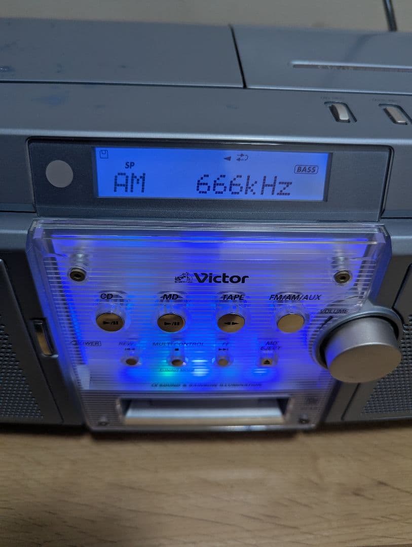 Victorビクタ CD/MDポータブルシステムRC-ZX25MD-A 　コンポ
