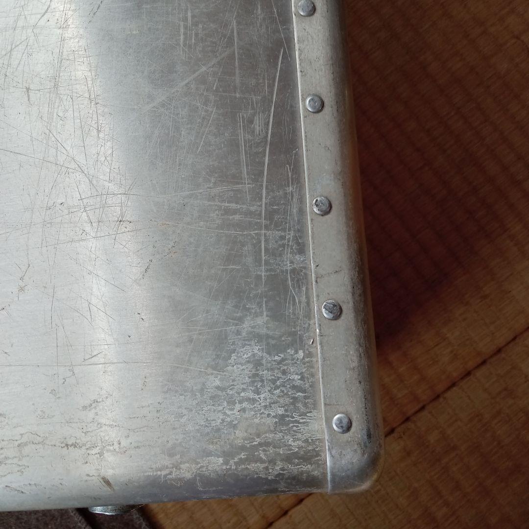 ビィンテージ　ジュラルミントランク