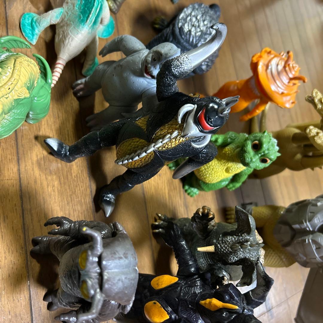 ウルトラ怪獣　BANDAI フィギュア