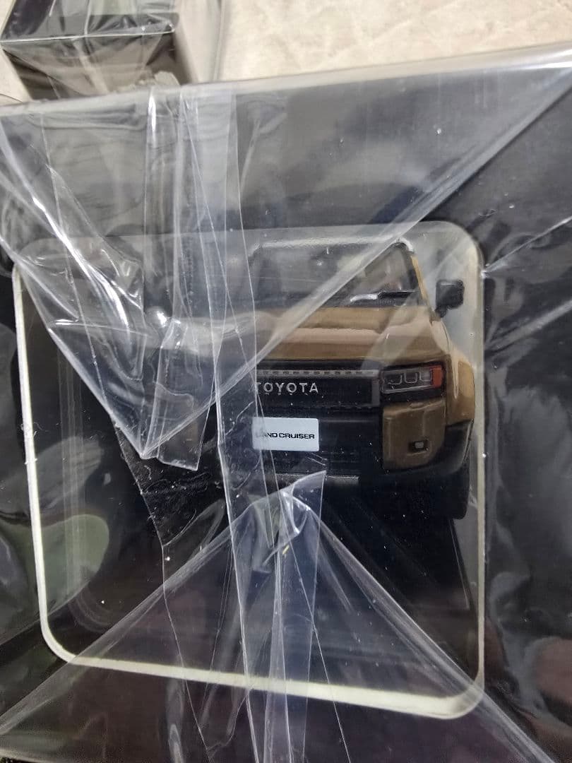 1/30 トヨタ カラーサンプル ランドクルーザー250 訳あり2台セット 角目