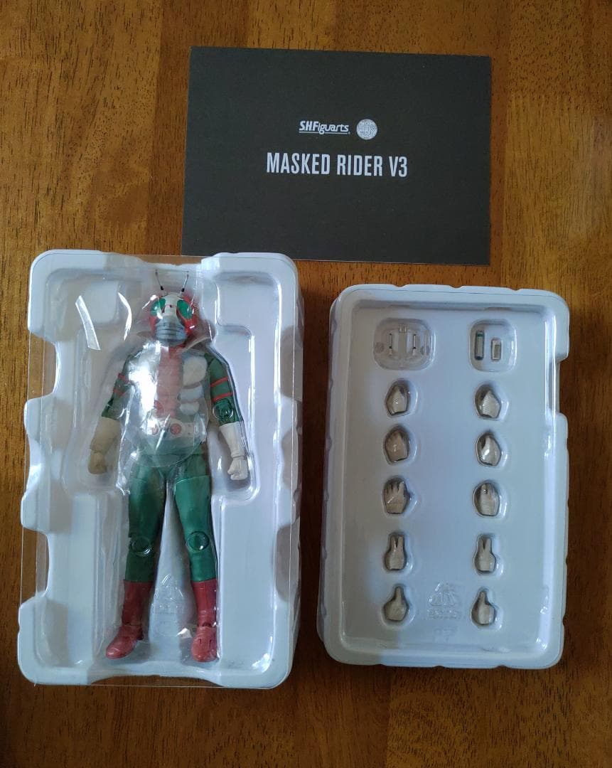 BANDAI S.H.Figuarts 真骨彫製法　仮面ライダーV3