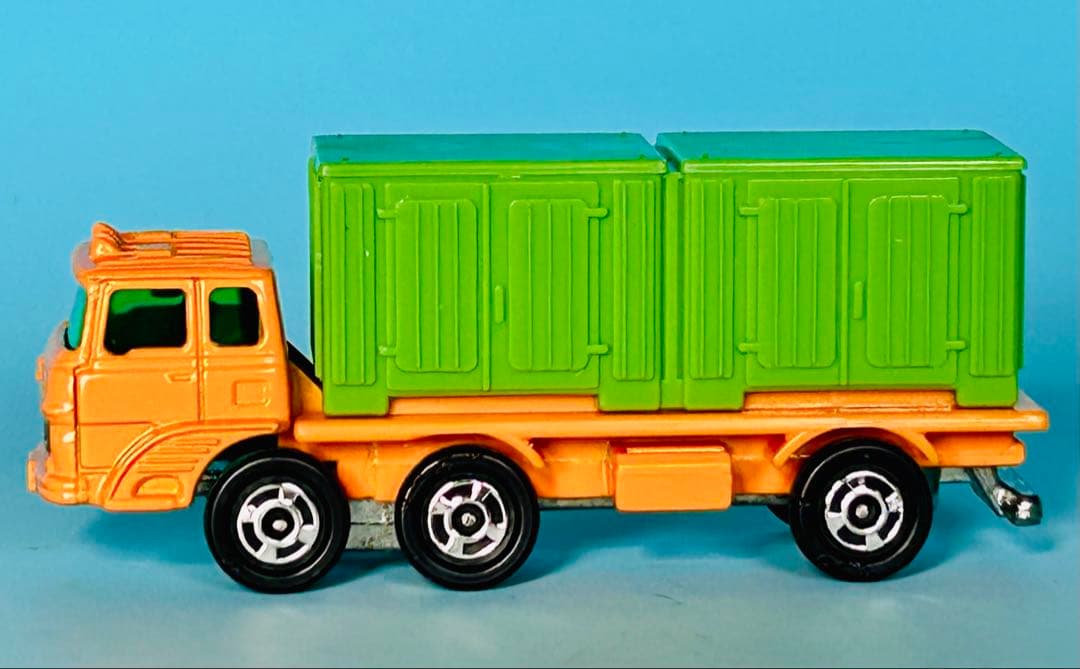 トミカ黒箱 90 フソウ コンテナ トランスポーター