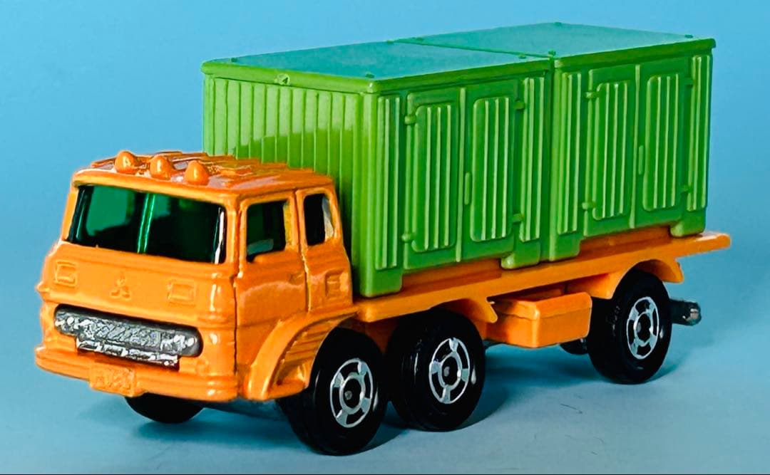 トミカ黒箱 90 フソウ コンテナ トランスポーター