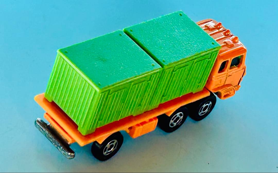 トミカ黒箱 90 フソウ コンテナ トランスポーター