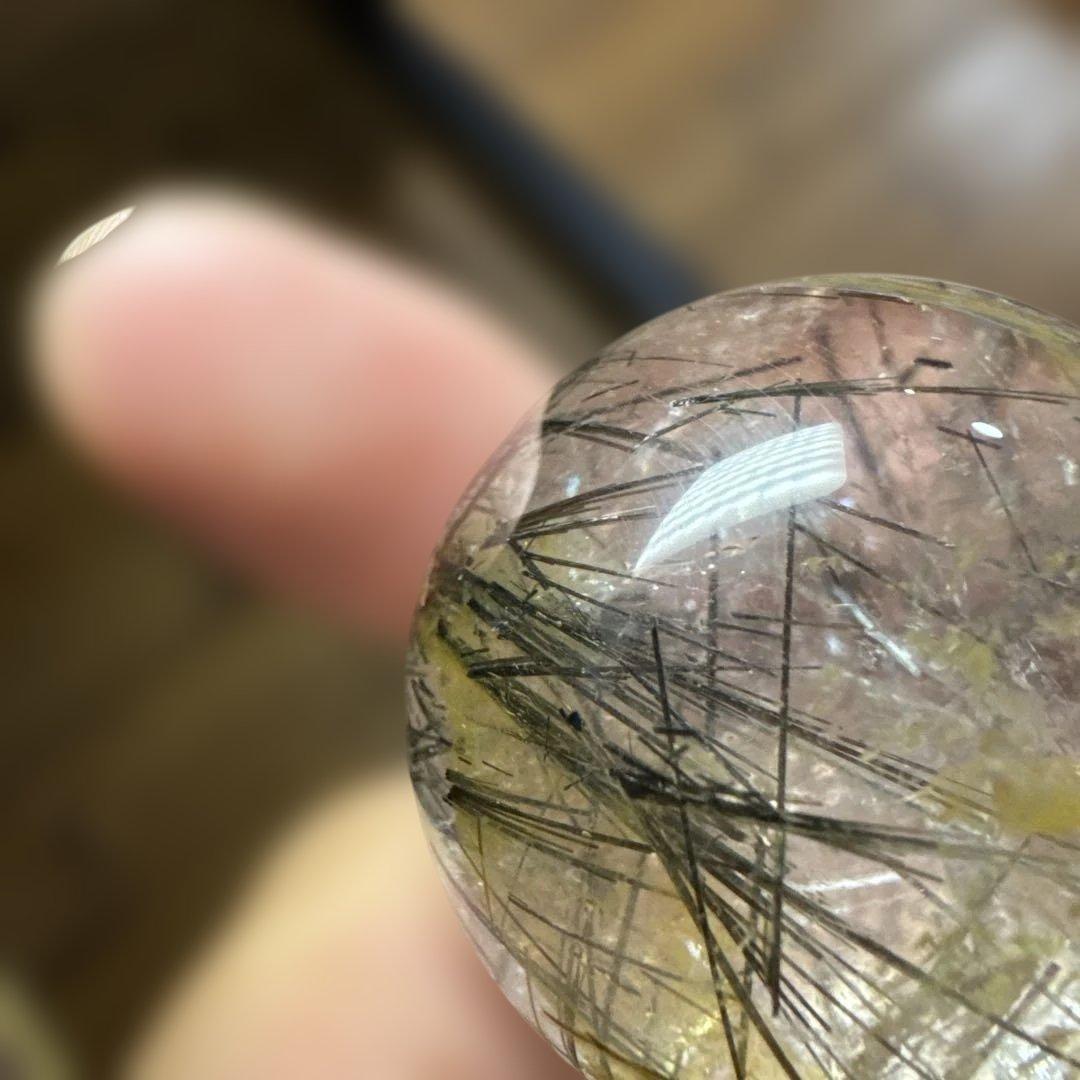 【高品質】ブラックルチルクォーツスフィア　丸玉