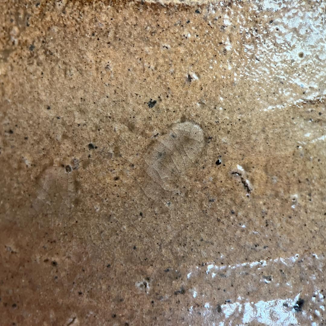 唐津茶碗 伝来記載箱・仕覆付 口部金繕い 高5.5cm φ14.0cm