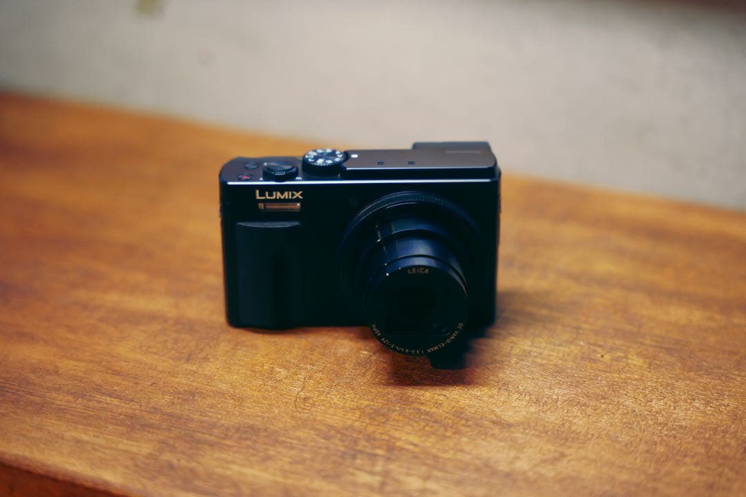 【美品】パナソニック Panasonic LUMIX DC-TZ95D