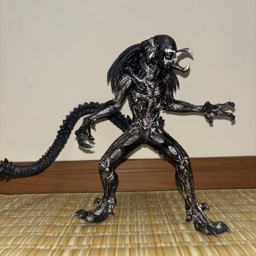 エイリアンフィギュア ブラック アクションフィギュア