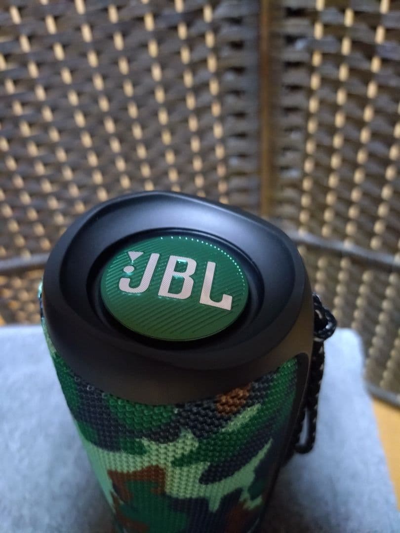JBL FLIP5 迷彩 Bluetooth スピーカー