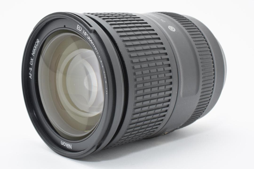 ニコン Nikon AF-S DX NIKKOR 18-300mm 4621