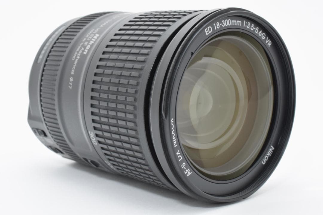 ニコン Nikon AF-S DX NIKKOR 18-300mm 4621