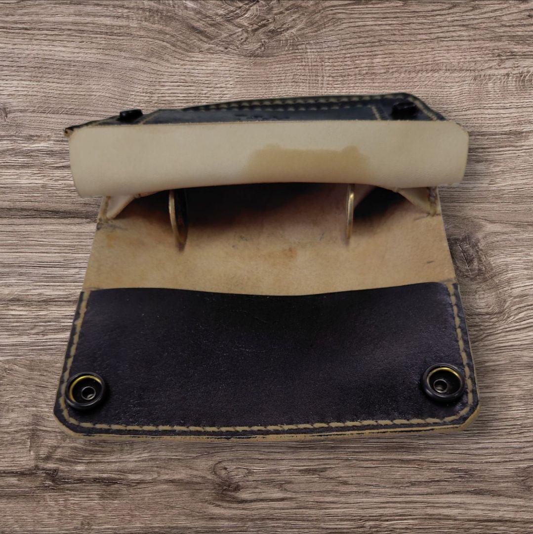 ミドル サイズ トラッカーウォレット 濃い茶×黒 (53)