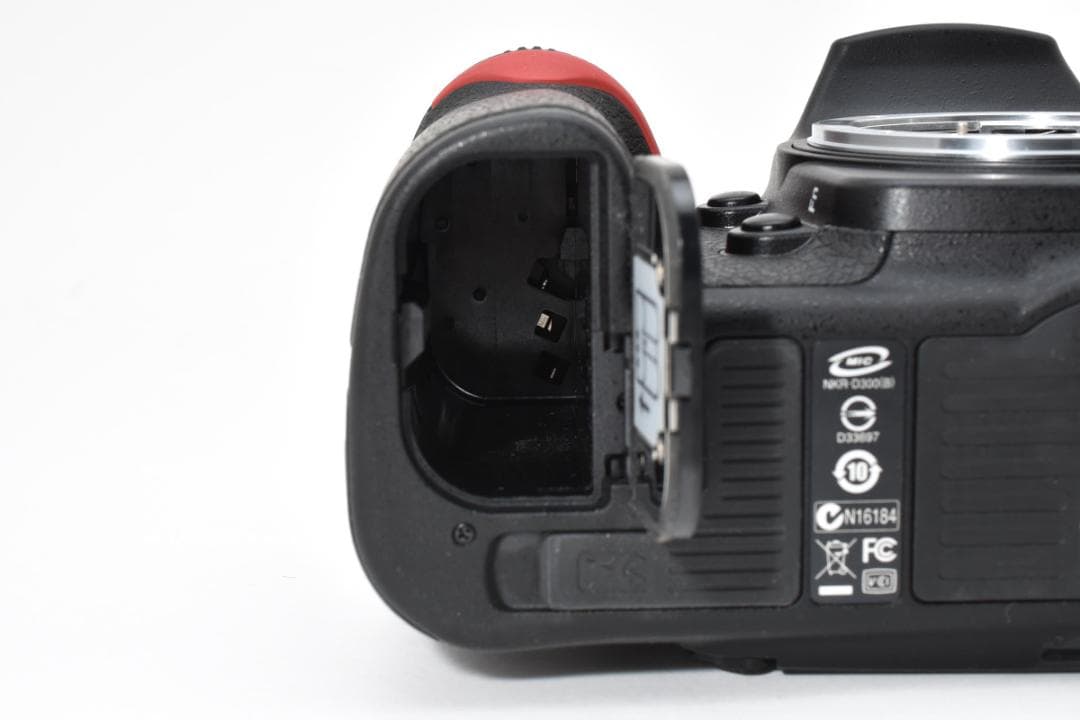 ★撮影枚数1,179枚・美品★Nikon ニコン D300 ボディ #21554