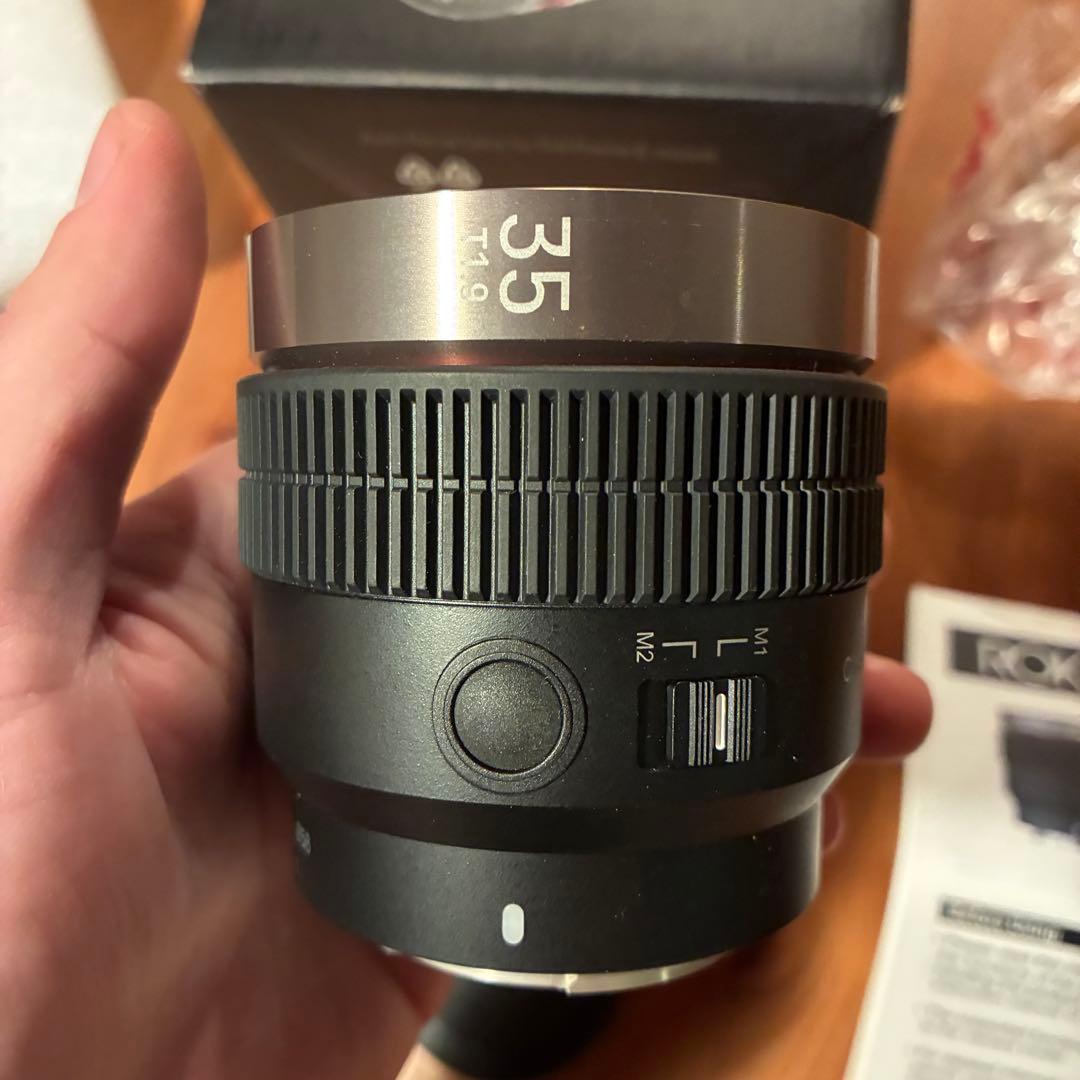 ROKINON 35mm f/1.9FE CINE AF ソニー　Eマウント