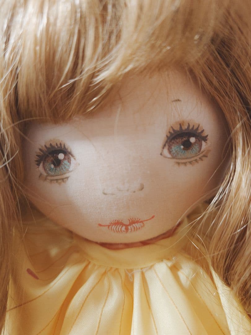 mundia フランス人形　ドール　西洋