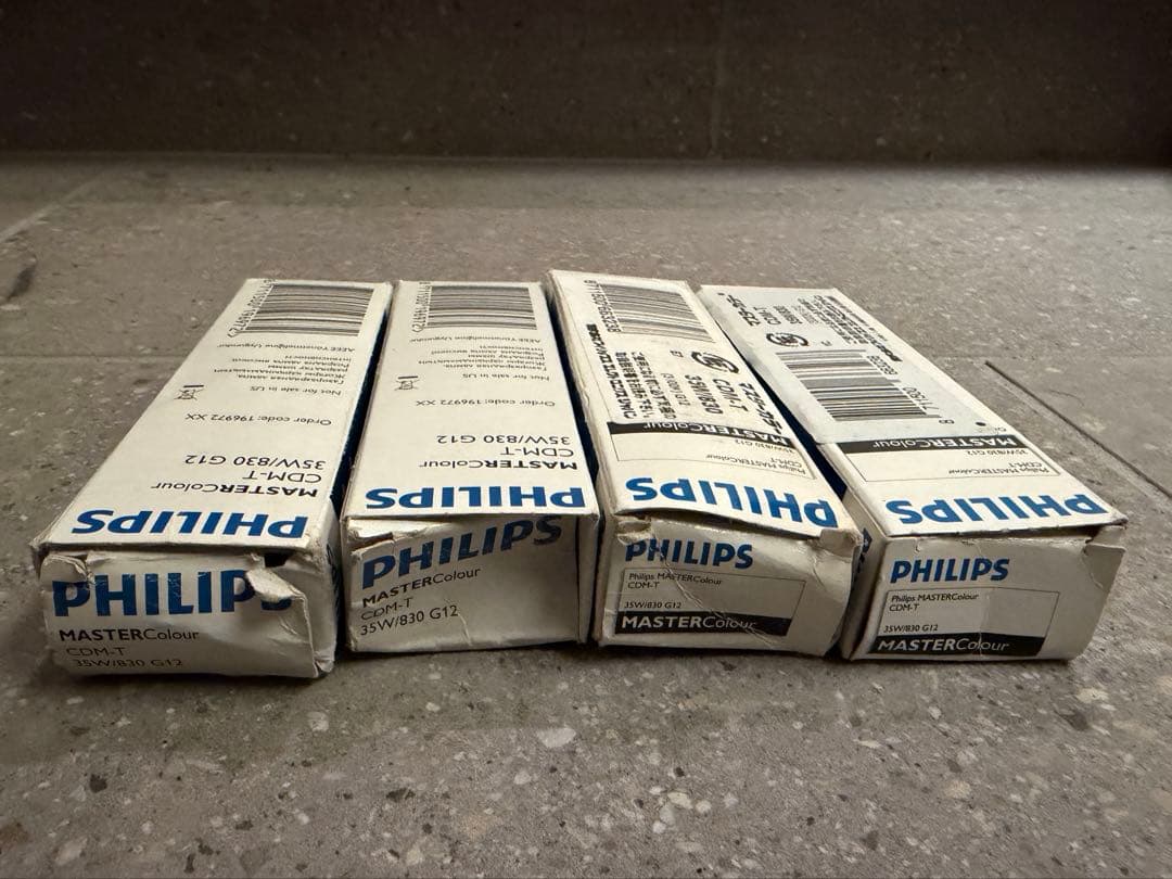 PHILIPS MASTER Colour CDM-T35W/830 4個セット