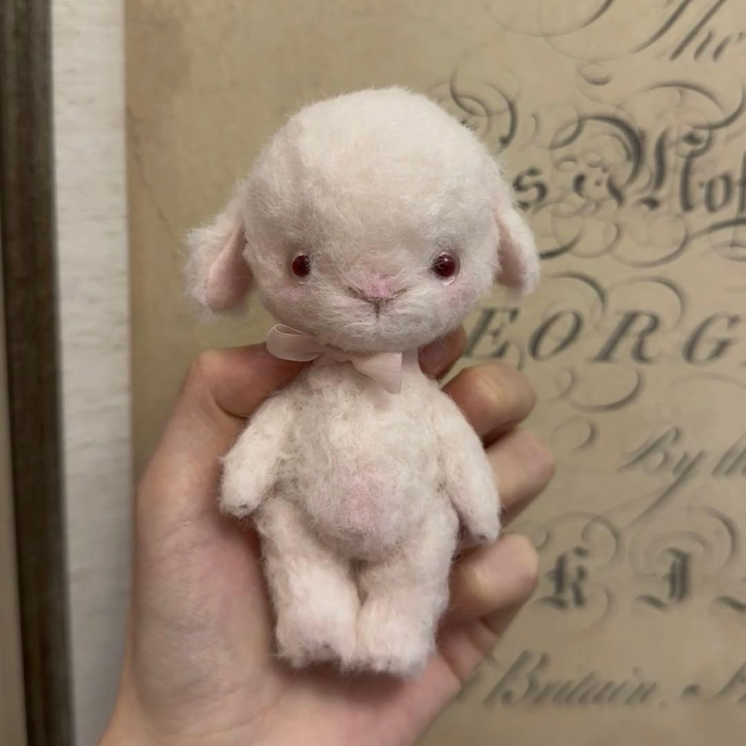 愛おしい仔羊ちゃん アーティストベア 海外作家様 ハンドメイド ぬいぐるみ