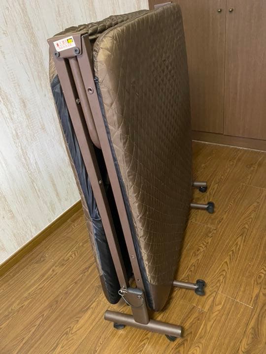 リクライニング　折りたたみベッド　介護用ベッド