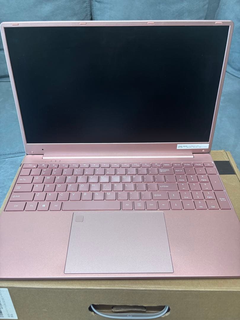 ローズゴールド 15.6インチ ノートPC Intel