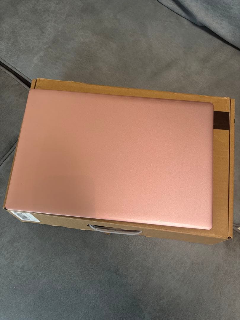 ローズゴールド 15.6インチ ノートPC Intel