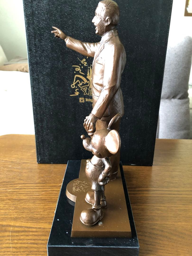 〈美品〉東京ディズニーランド 15周年刻印入りウオルトディズニー&ミッキー像