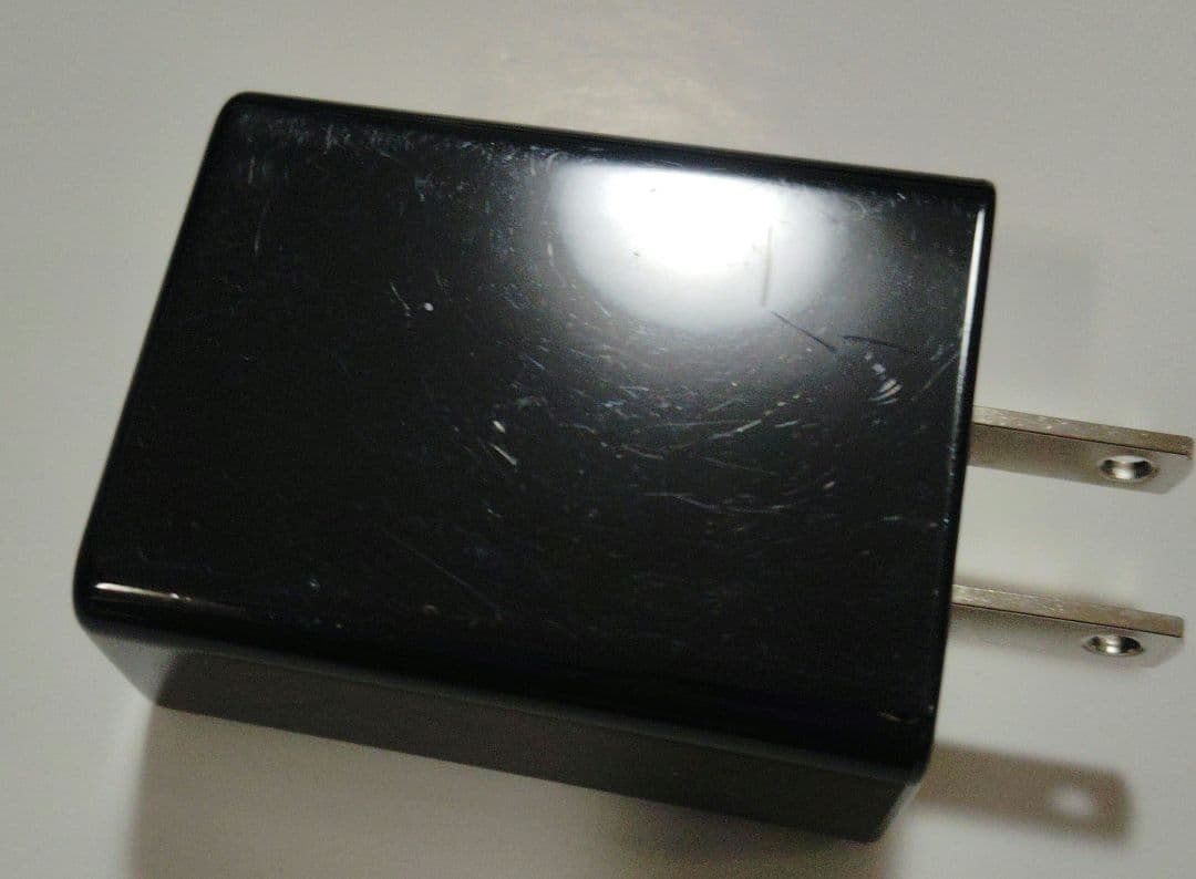 Fujisoft FS040W 箱・付属品付き モバイルルーター