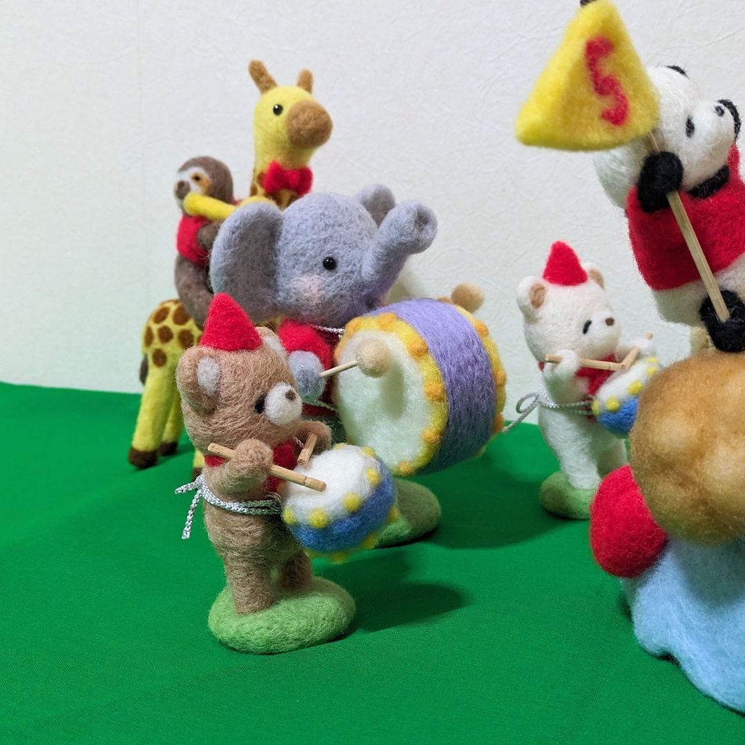 yano-kun 羊毛フェルト 作品 おかしパレード