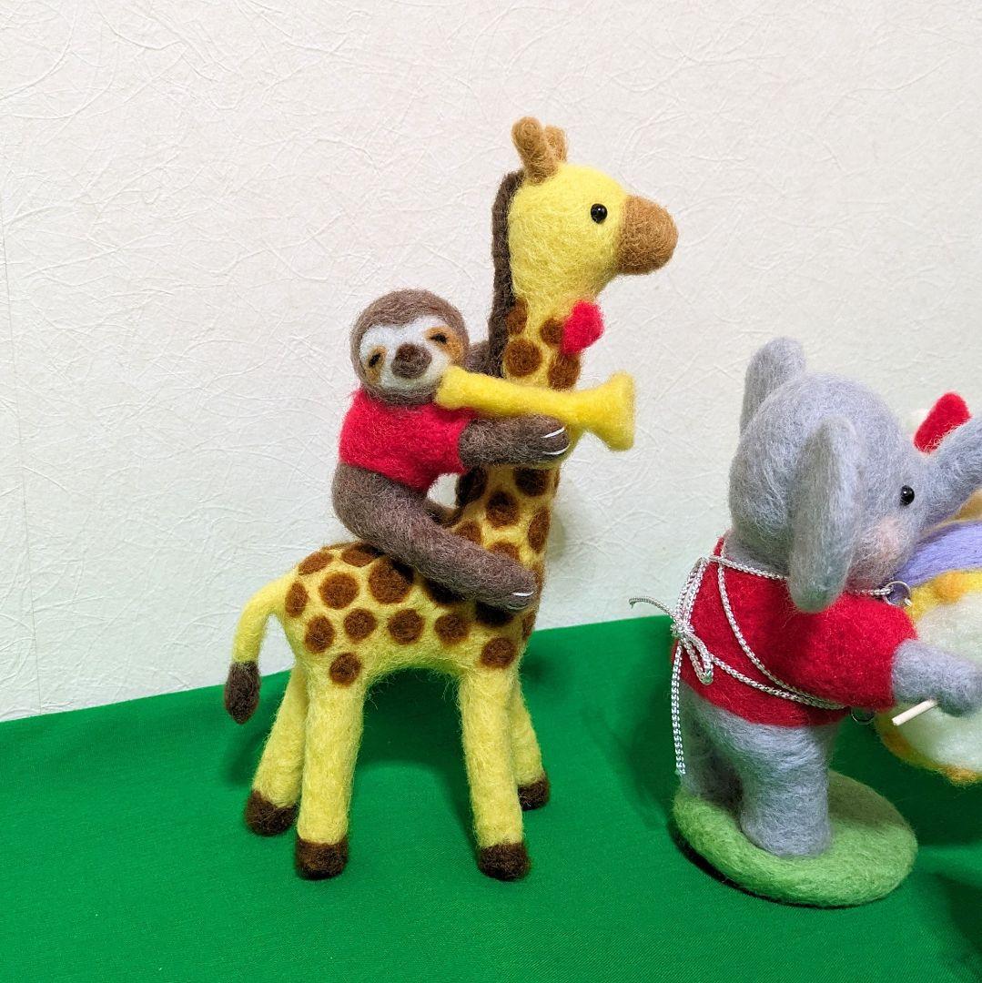 yano-kun 羊毛フェルト 作品 おかしパレード