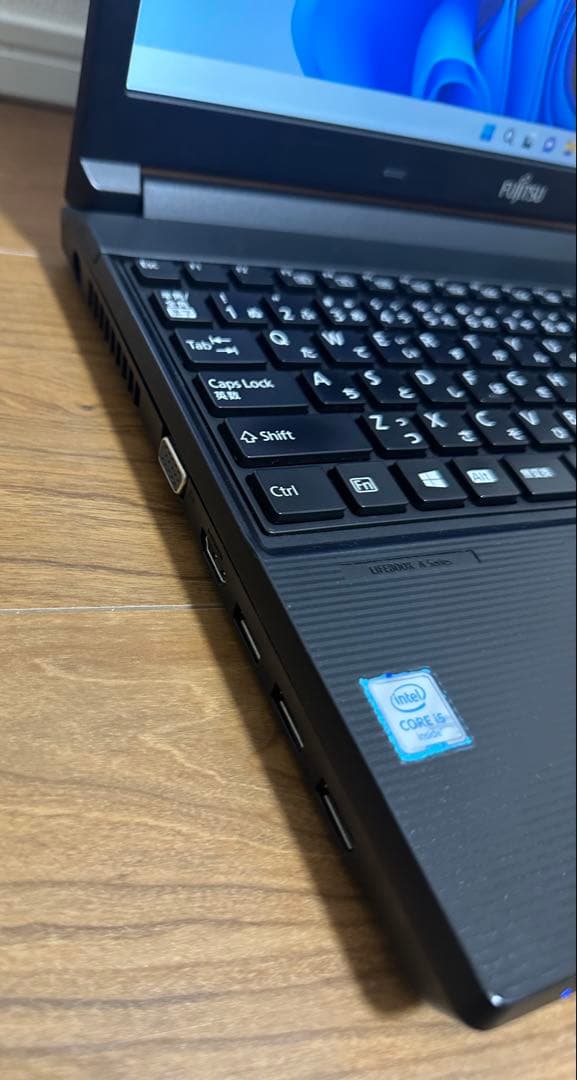 LIFEBOOK A576／P i5 8GB／SSD250GB 15.6インチ
